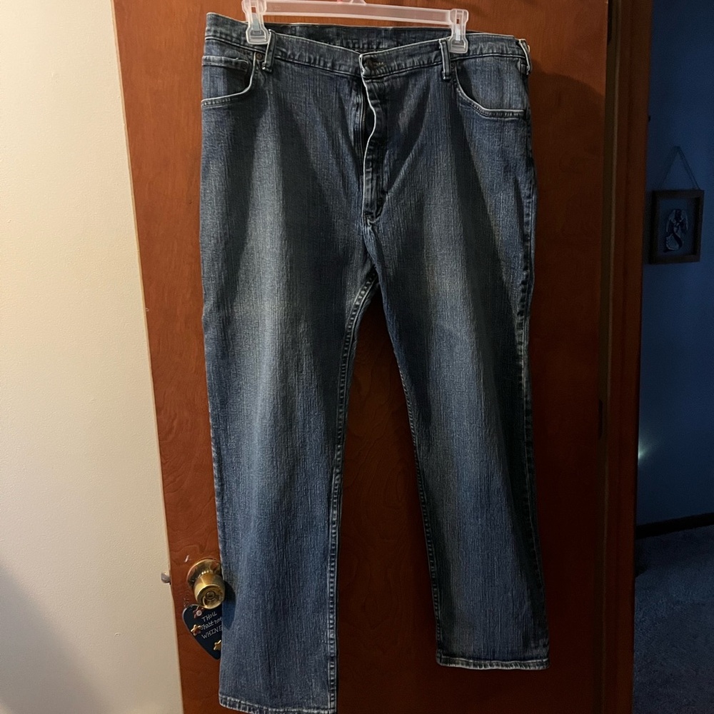Men’s wrangler relaxed fit